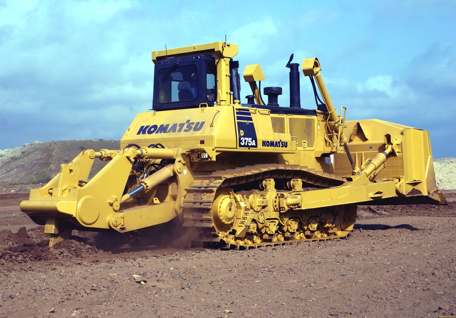 Zemtek - Бульдозер KOMATSU D375А-6